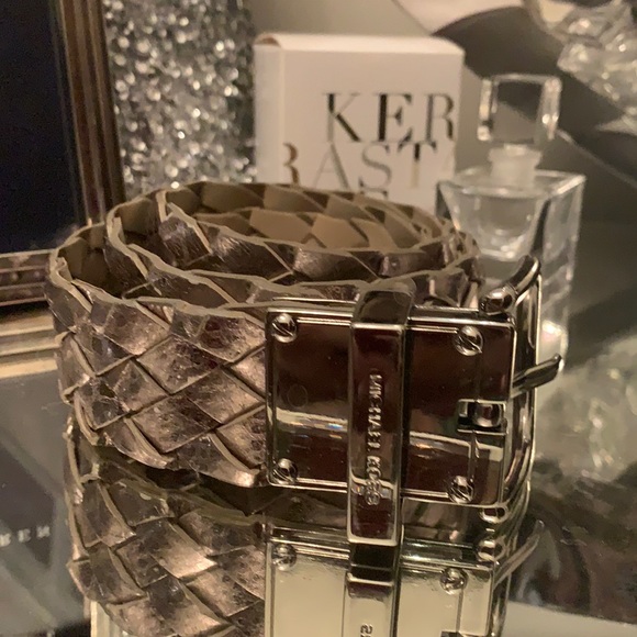 MICHAEL KORS METALLIC LEATHER BELT - Picture 1 of 3
